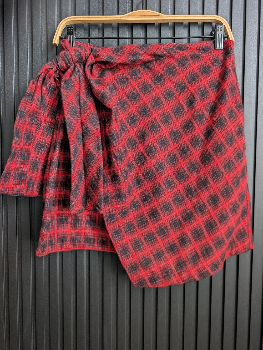 Emory Park Red And Black Plaid Wrap Skirt - Size L